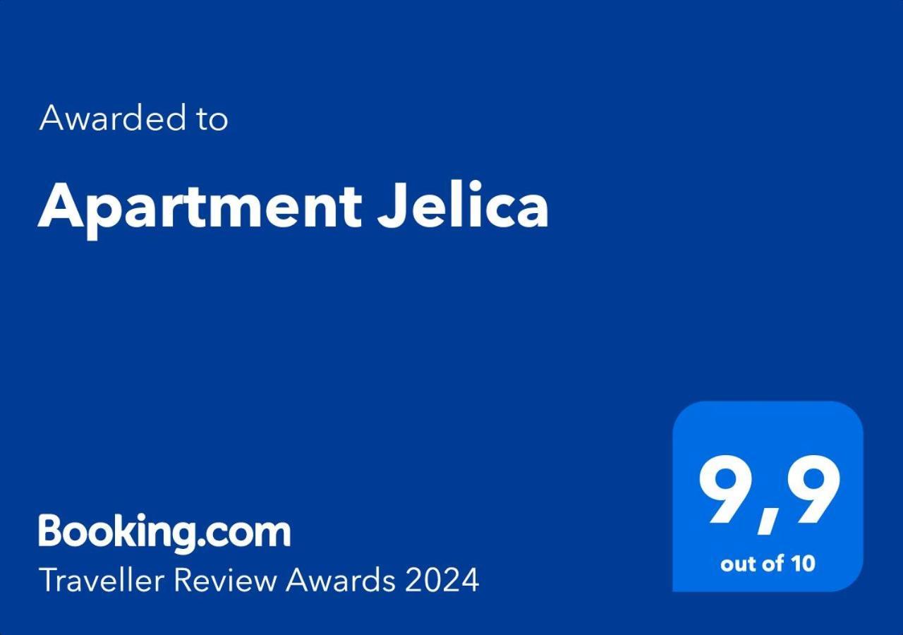 Apartments Jelena Supetar - Four Apartments - A Small House With A Private Yard - Two-Room Apartment With A Sea View - Studio Apartment - Two-Room Apartment With Garden View- Free Parking Buitenkant foto