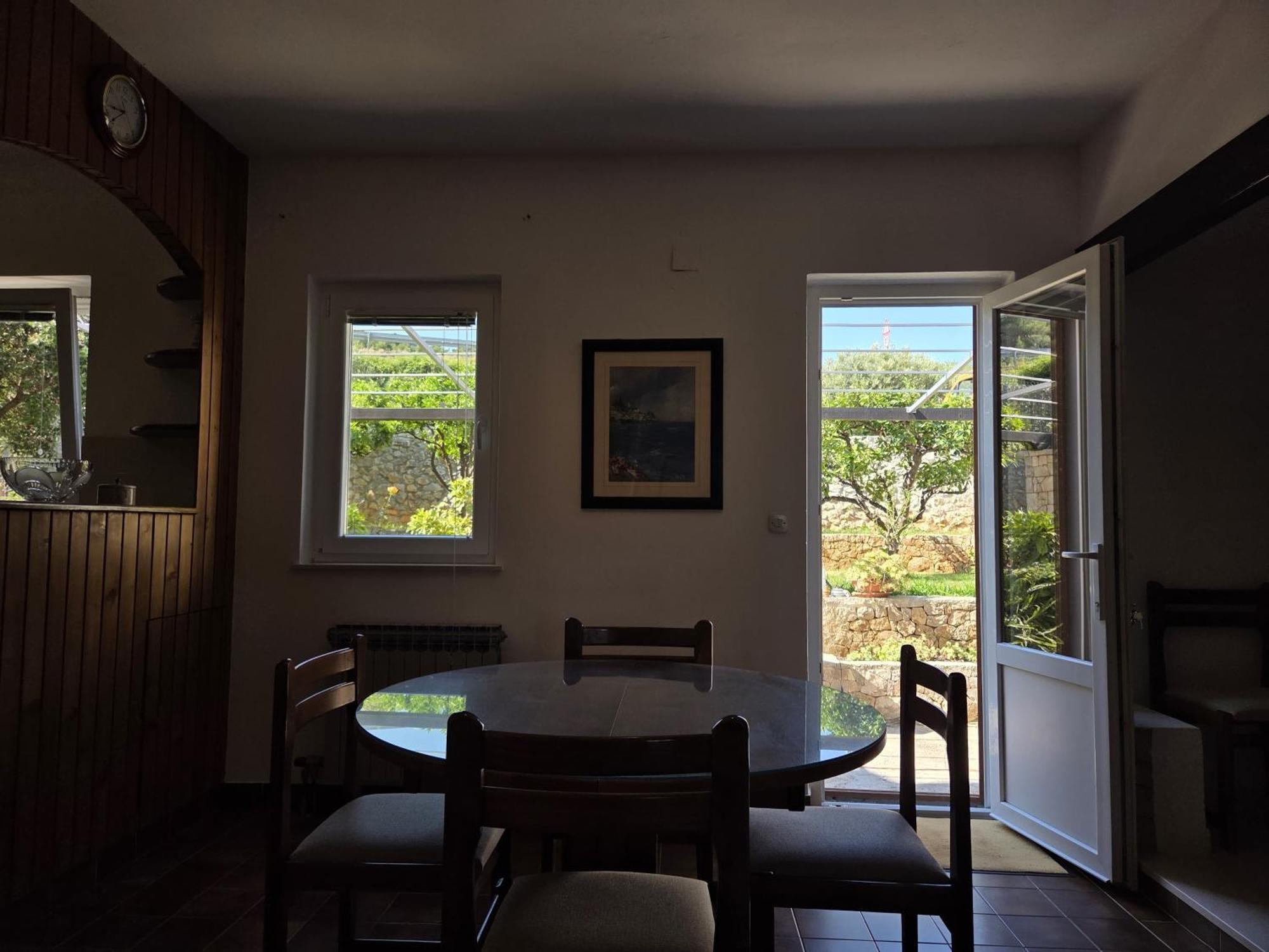 Apartments Jelena Supetar - Four Apartments - A Small House With A Private Yard - Two-Room Apartment With A Sea View - Studio Apartment - Two-Room Apartment With Garden View- Free Parking Buitenkant foto